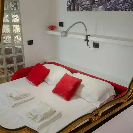 Hintown Casa Garba Vicino Via Garibaldi Διαμέρισμα *